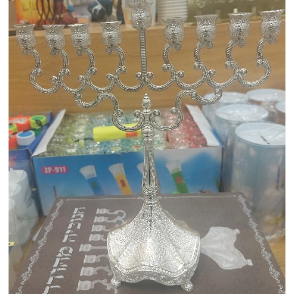 חנוכיה מתנה