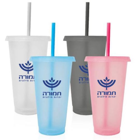 כוס עם קש כוס עם קש