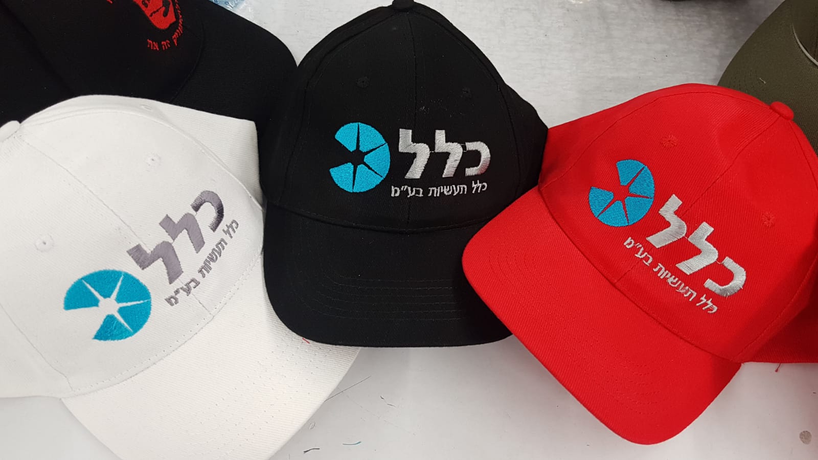 כובע ממותג ברקמה כובע ממותג ברקמה
